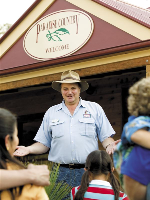 Paradise Country - Aussie Farm Tour