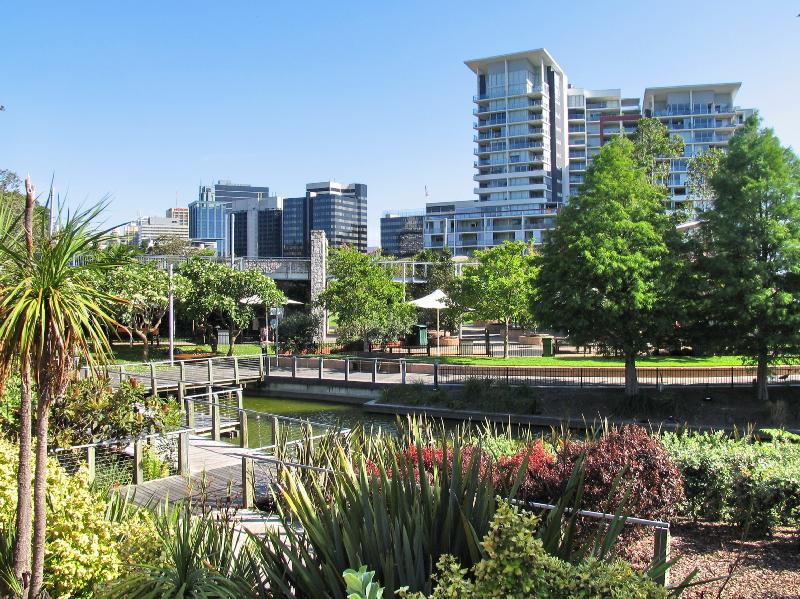 Roma Street Parklands - Photo Credit Bert Knottenbeld